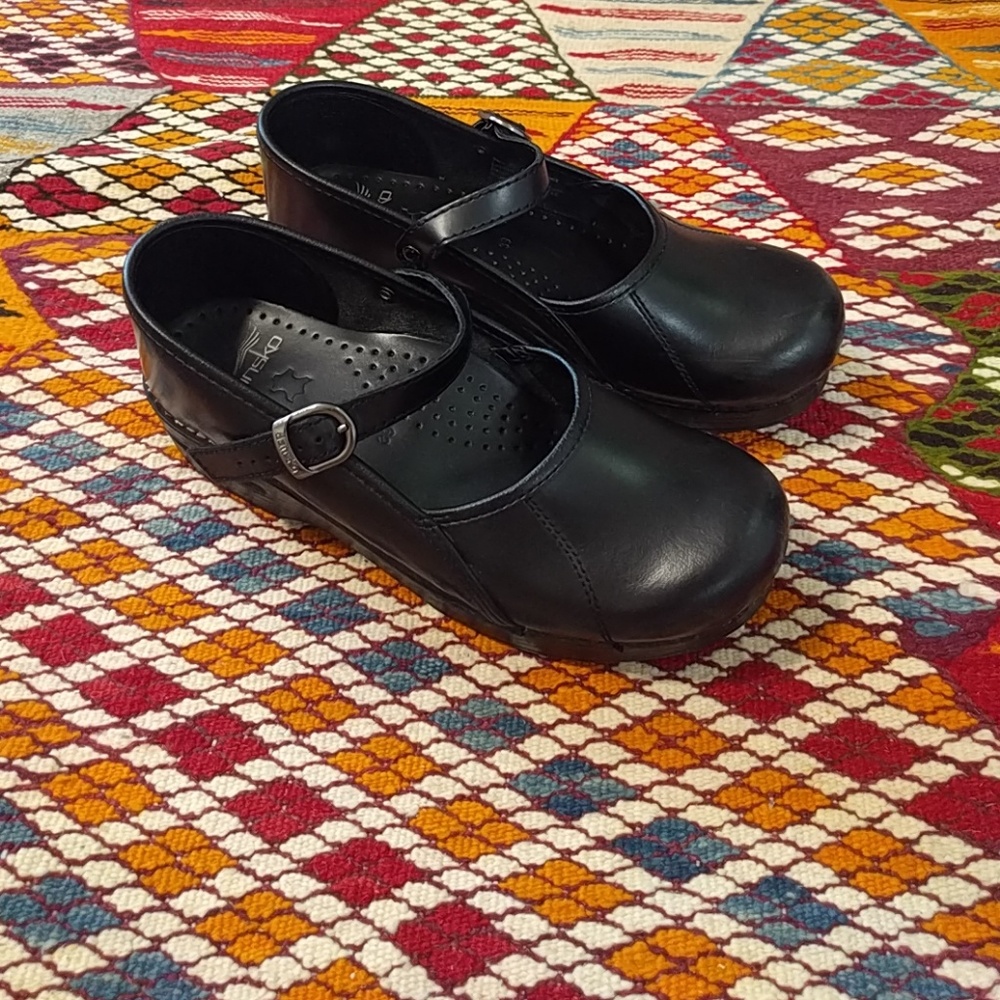 Dansko Marcelle Clog (size 39)