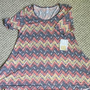 LulaRoe Perfect T NWT