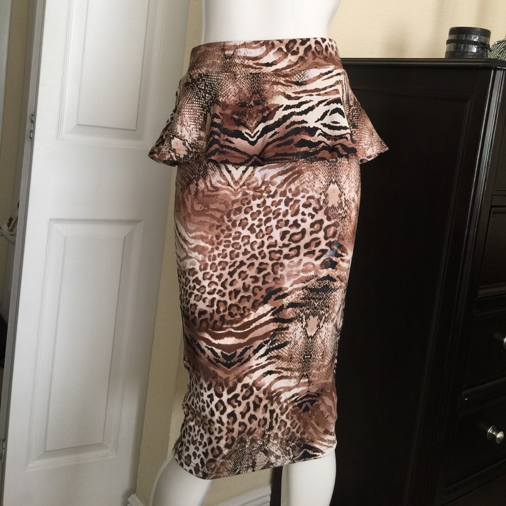 Bebe animal print skirt