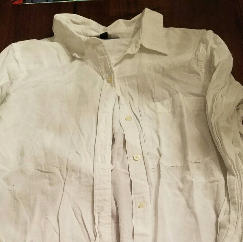 Banana Republic white button