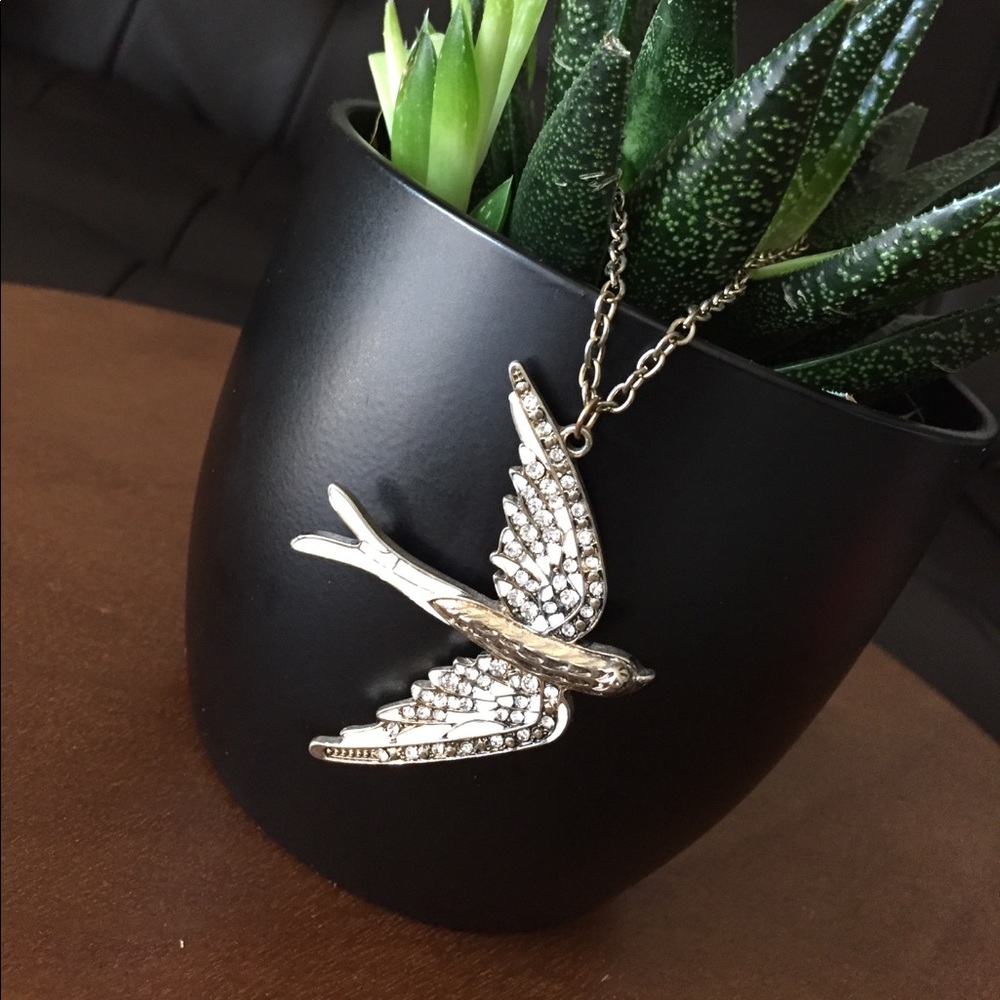 ❄️ BOGO ❄️ Bird necklace❄️