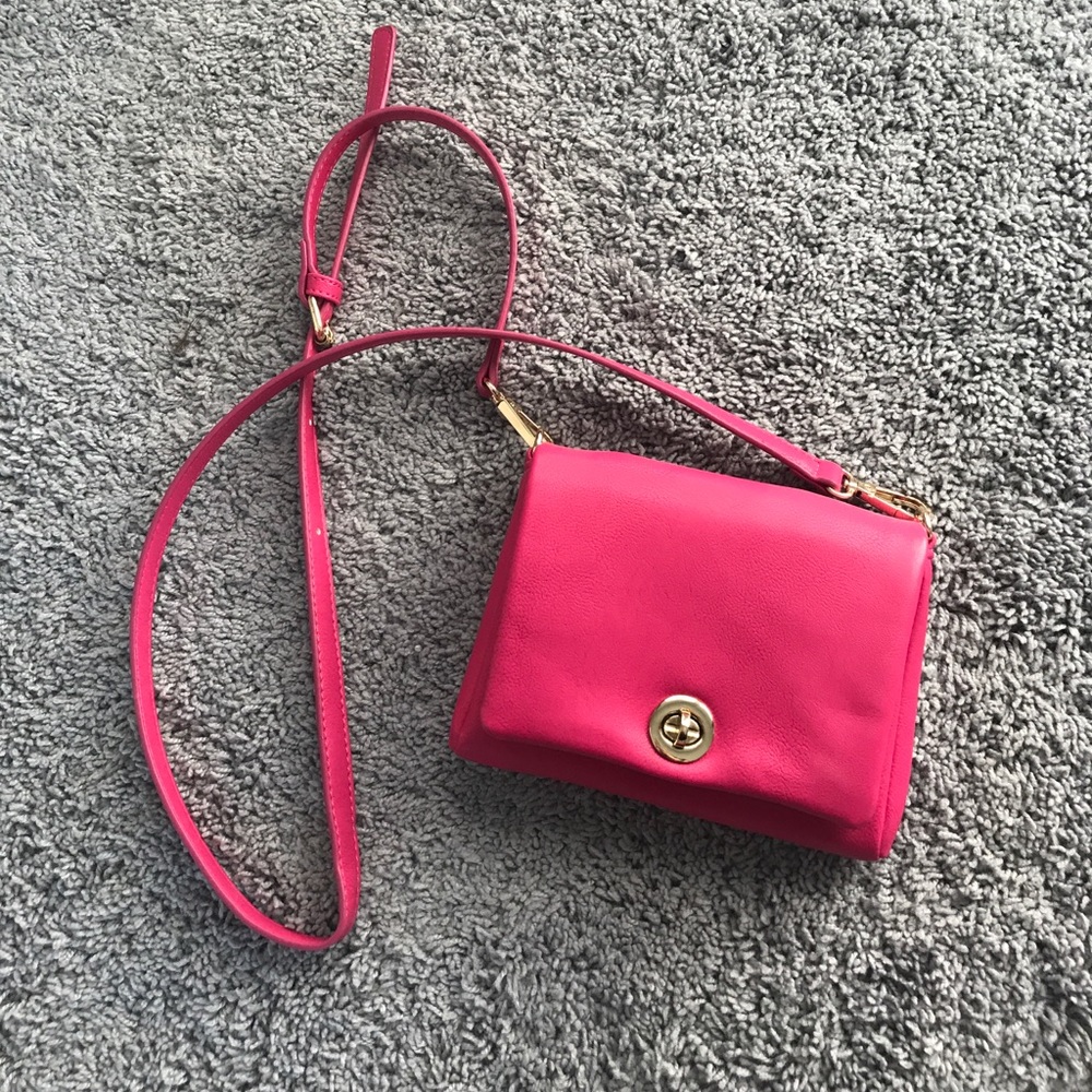 Hot pink charming Charlie's cross body bag