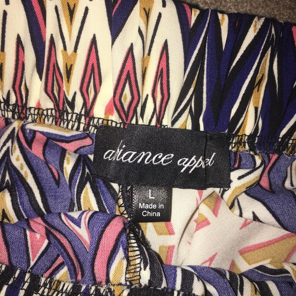 Aztec printed pants - Picture 3 of 3