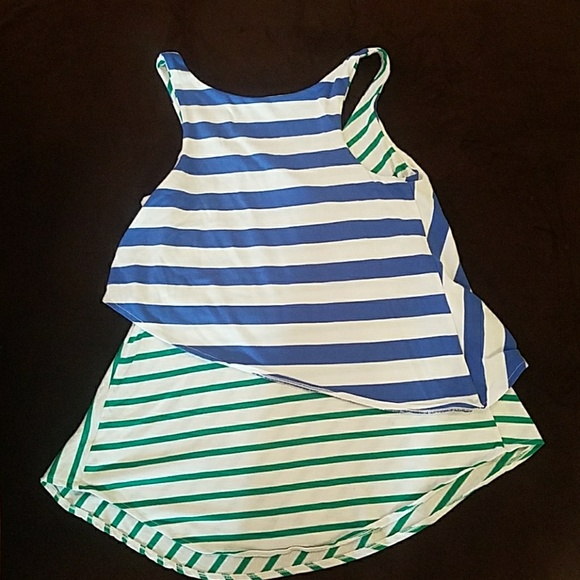 Top - Picture 2 of 3