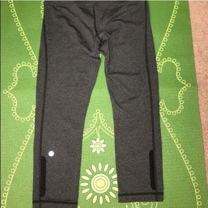Grey Lululemon Cropped Leggings
