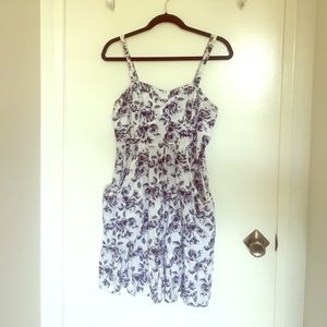 Beautiful dress perfect for summer for spring!