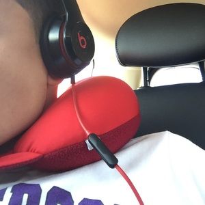 Meet your Posher, Elliott