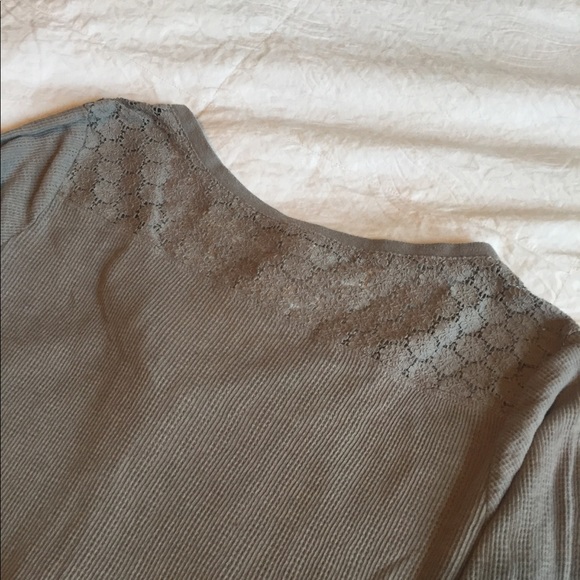 Lace thermal top - Picture 3 of 5