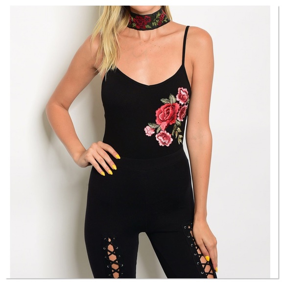 LAST 1! 🚨 SALE!! Rose Embroidered Black Bodysuit - Picture 2 of 4