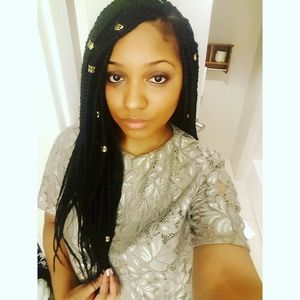 Meet your Posher, Aeria