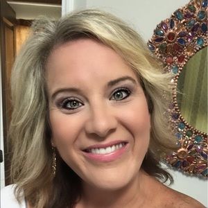 Meet your Posher, Tara