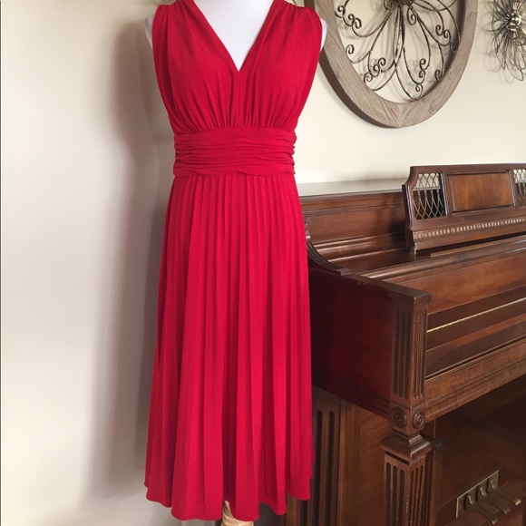 Suzi Chin for Maggy Boutique Dresses & Skirts - Suzi Chin Size 12 Red V Neck Cocktail Dress