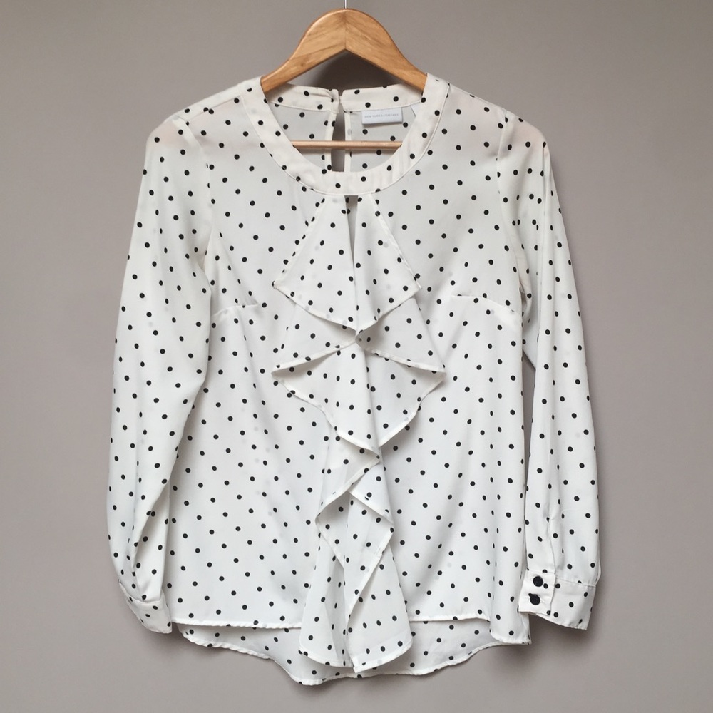 NEW YORK AND COMPANY POLK A DOT BLOUSE