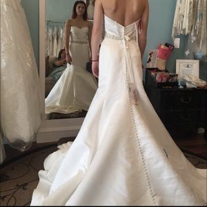 Wedding dress