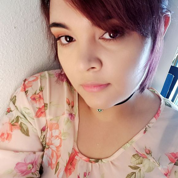 Meet your Posher, Anita - Picture 1 of 1