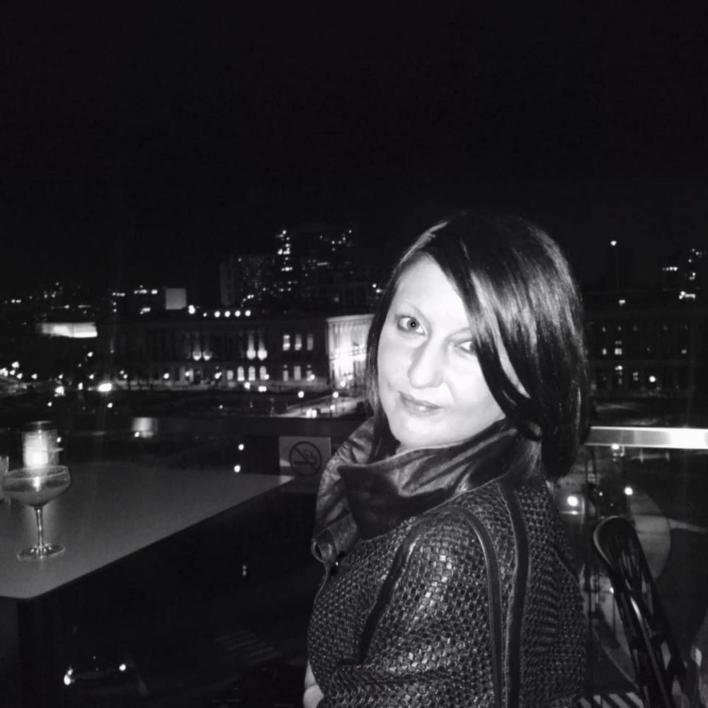 Meet your Posher, Nicoleta