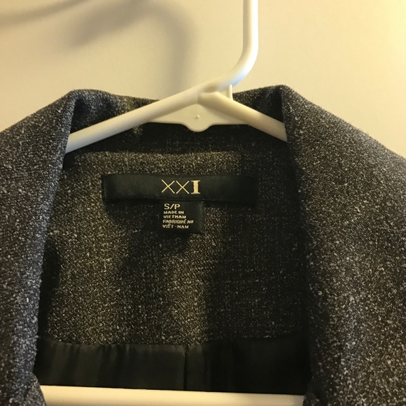 CUTE BLAZER OR COAT! - Picture 2 of 3