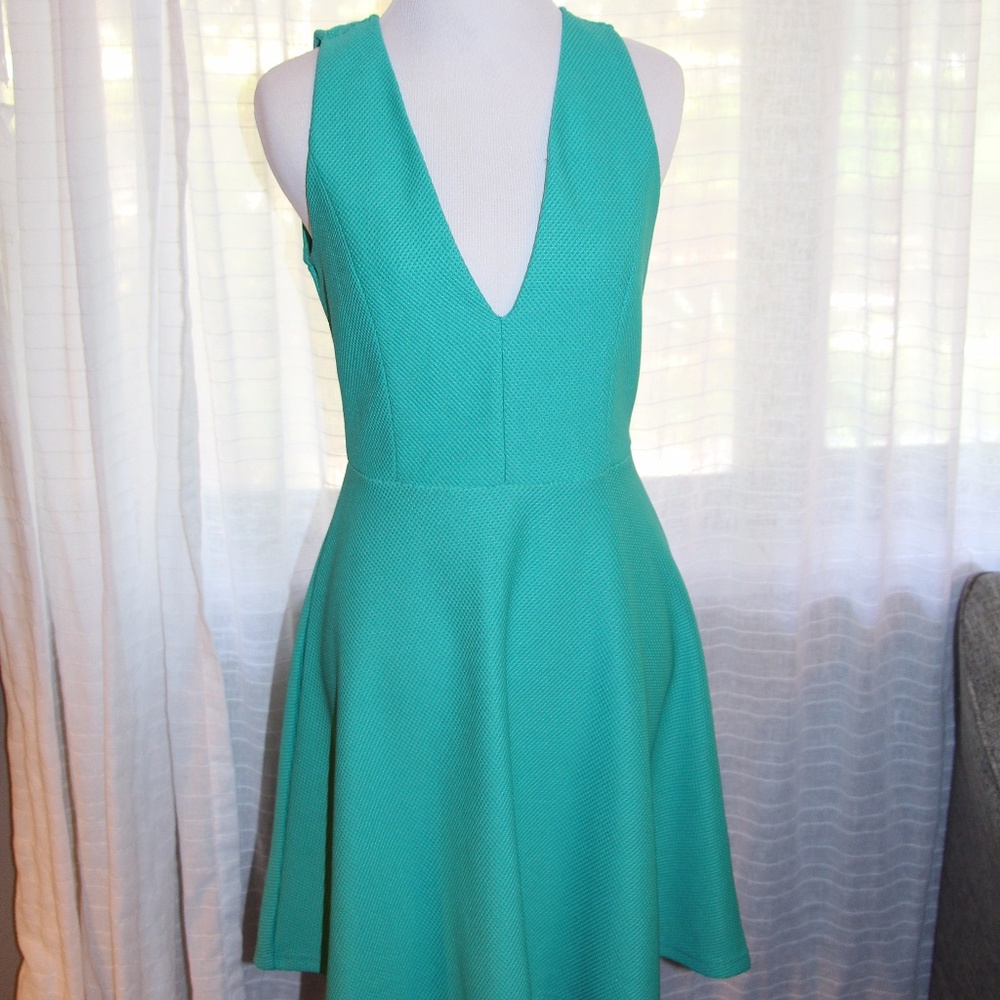 💚NWOT💚 Kelly Green Dress