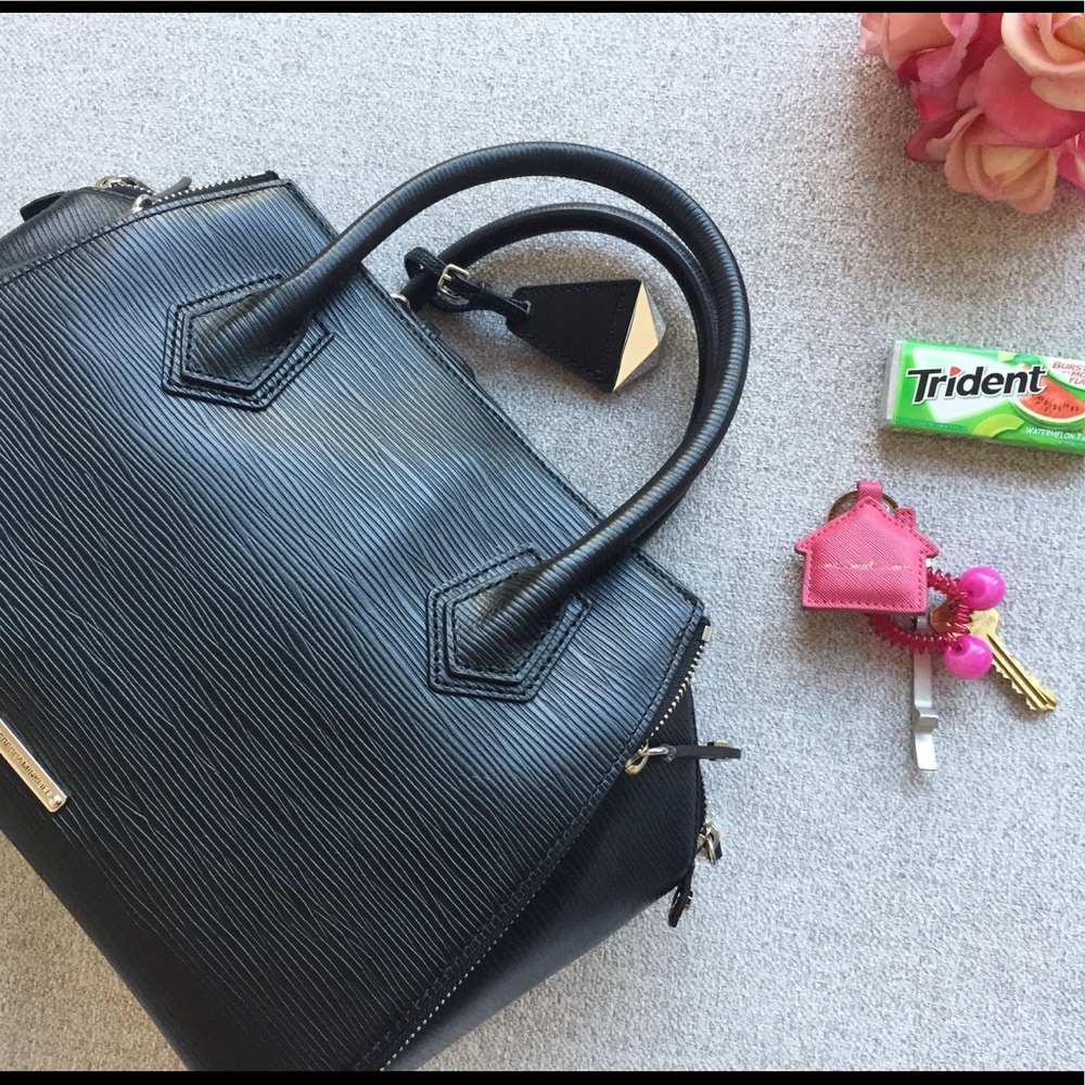 Brand new (used 4 photo shoot) Beautiful bag