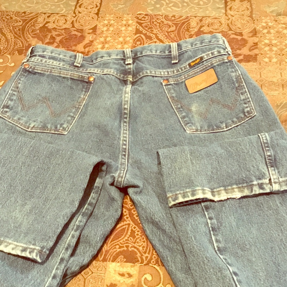 Men's Wrangler 13MWZ Size 38x36