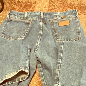 Men's Wrangle 13MWZ Size 38x36