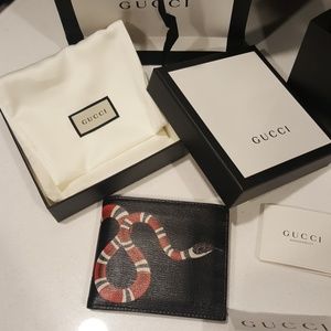 Gucci wallet