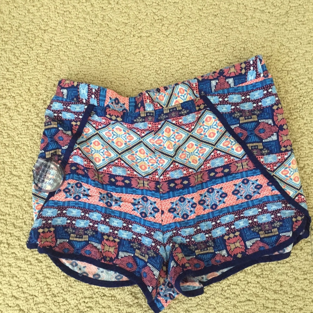 Forever 21 Short Printed Shorts