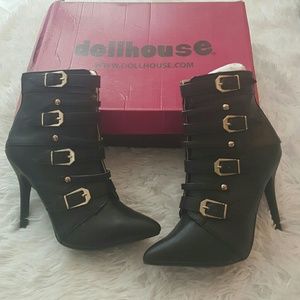 Brand New Dollhouse Heat Black Buckled  Booties