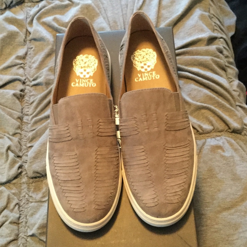 👟 Vince Camuto Sneakers 👟 one day sale!!!!!!