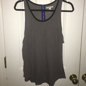 Gray tank top