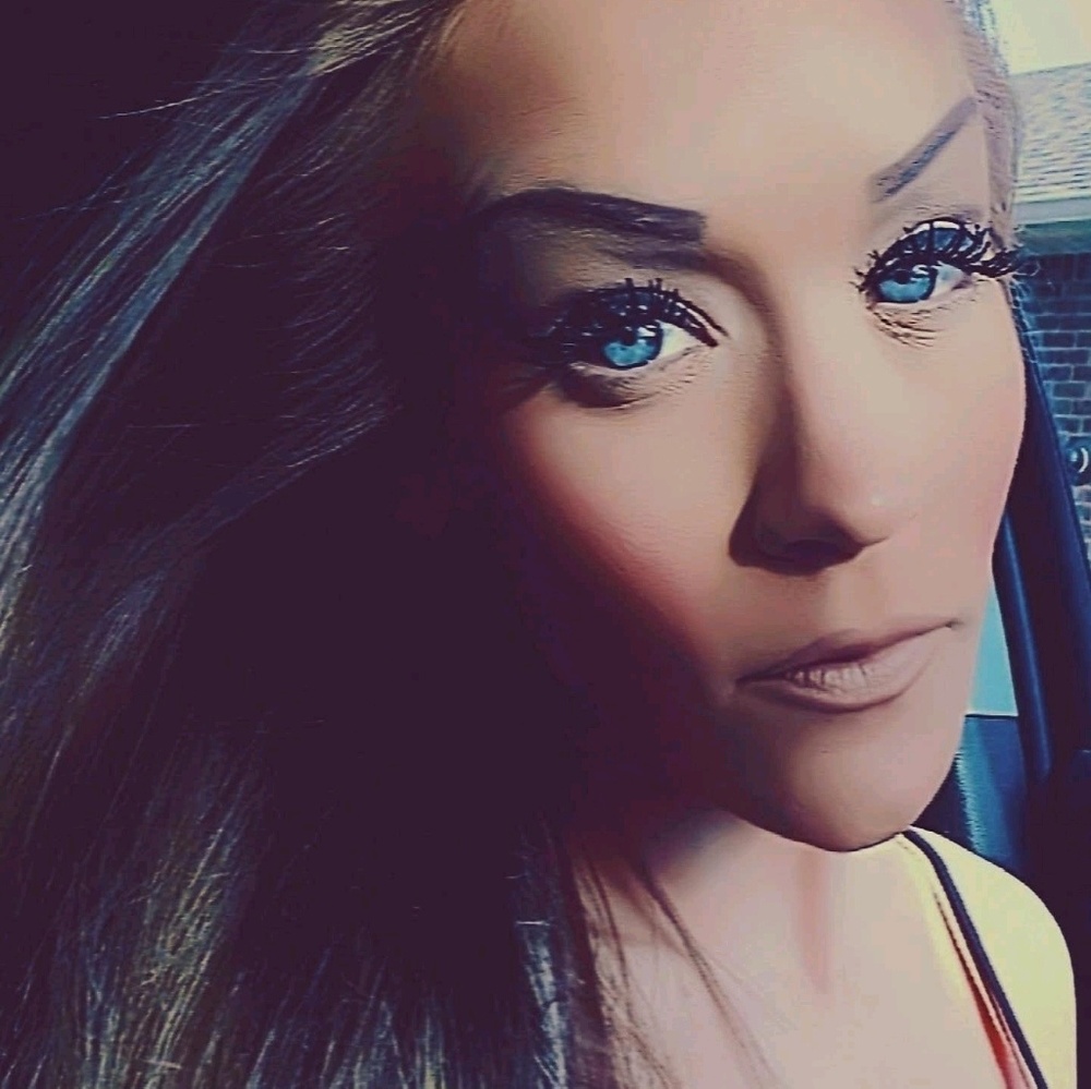 Meet your Posher, Brittany