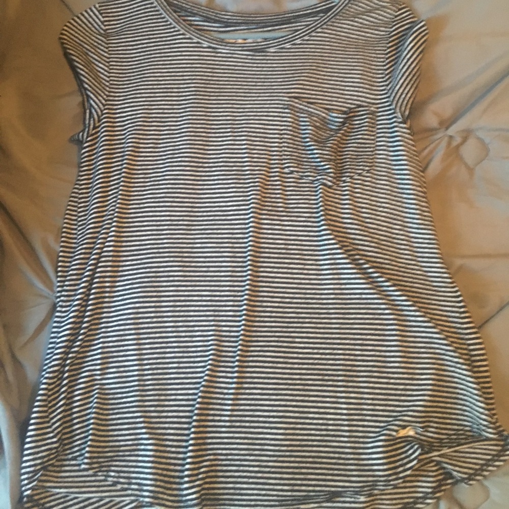 Hollister striped T