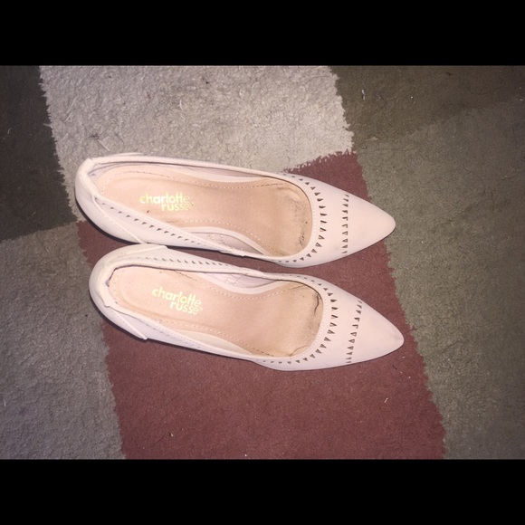 Tan heels - Picture 3 of 3