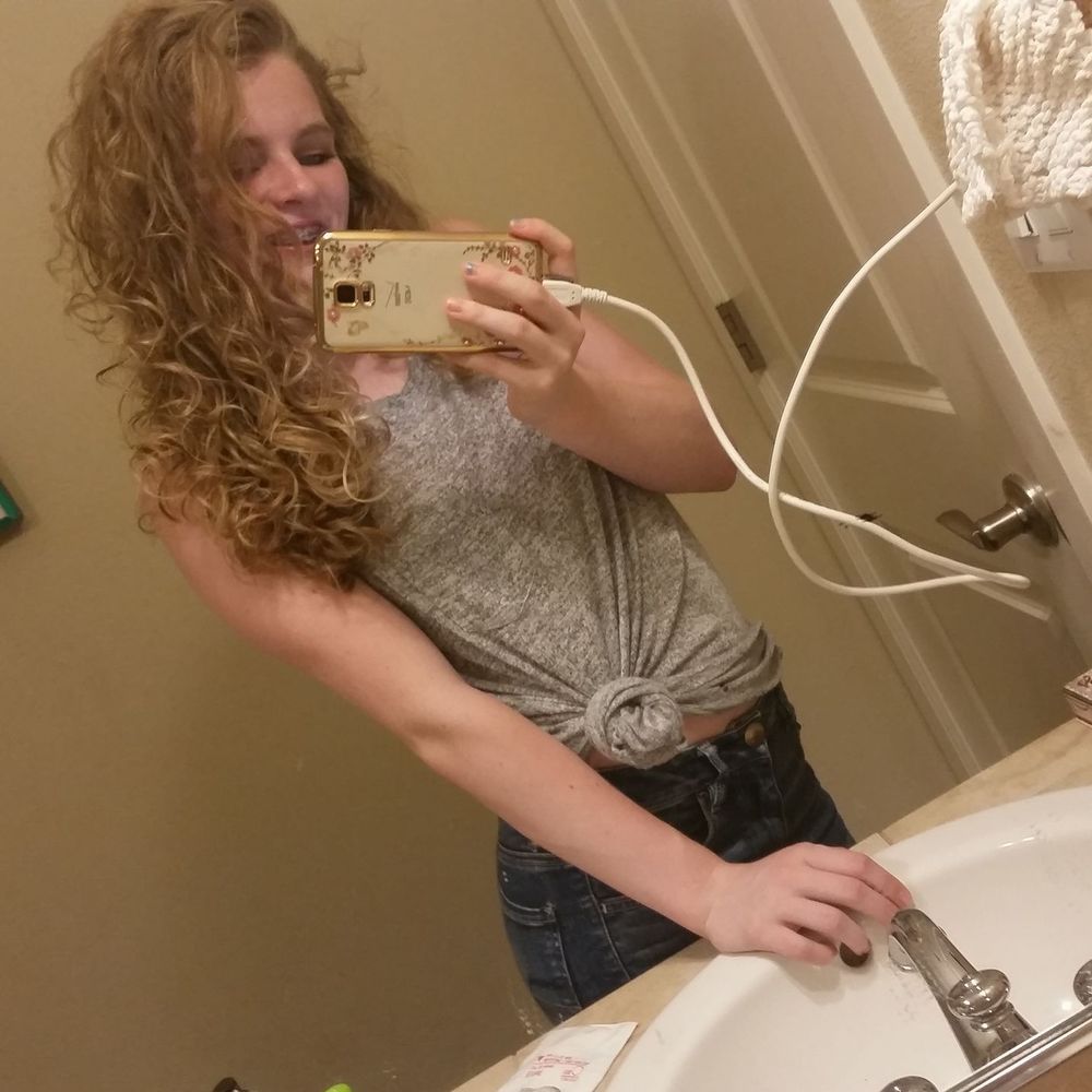 Meet your Posher, Kora