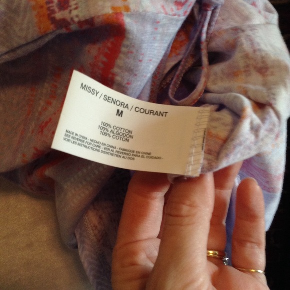 NWOT Gloria Vanderbilt. Multi Color. Cinched Side - Picture 6 of 6