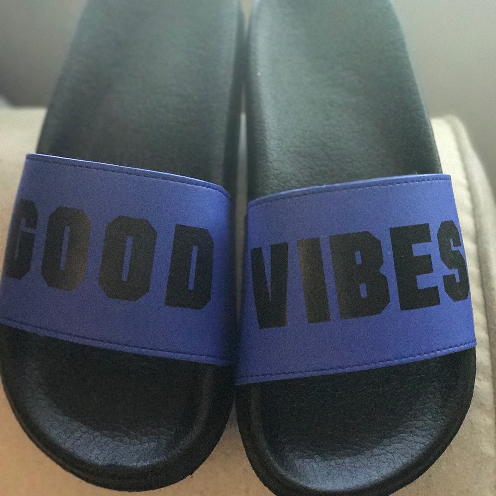 Selling them because they are not my size