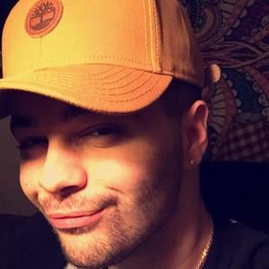 Meet your Posher, Levi