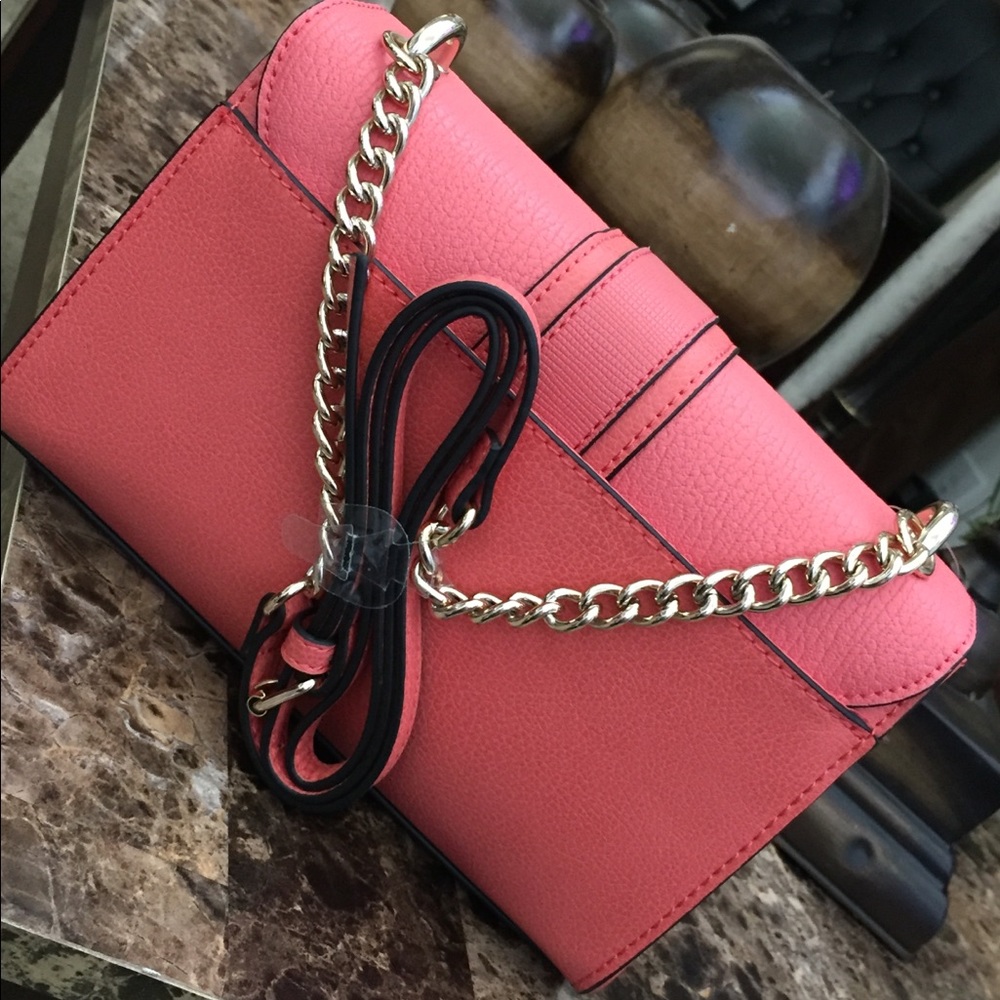 Brand new purse