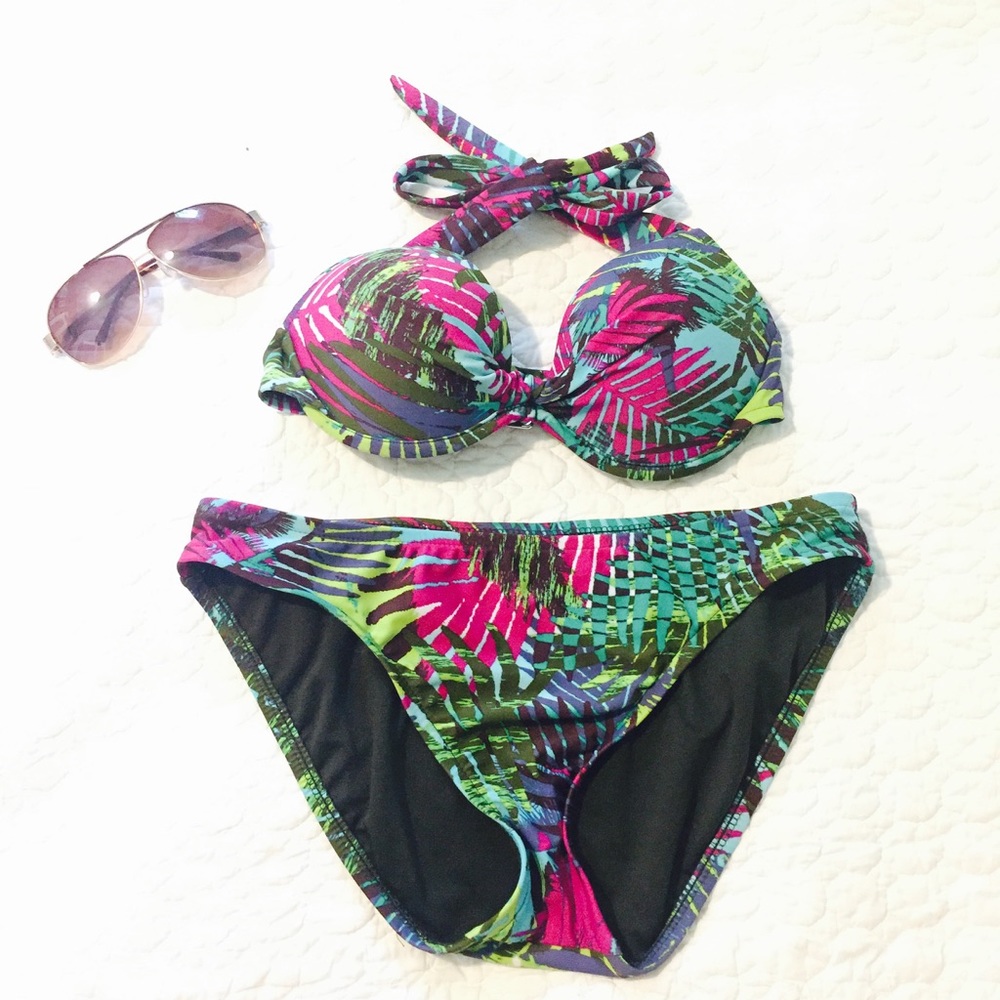 Gorgeous Push Up Floral 2 Piece!