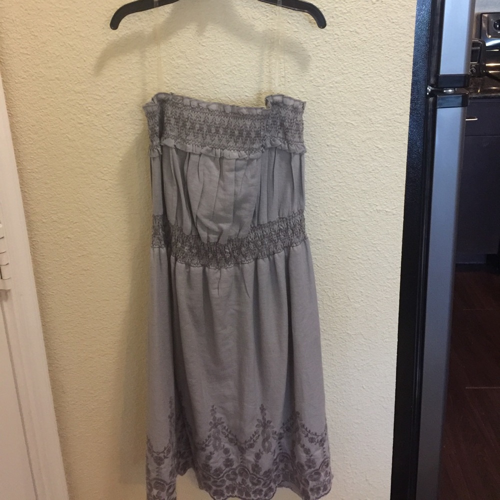 Knee length strapless dress