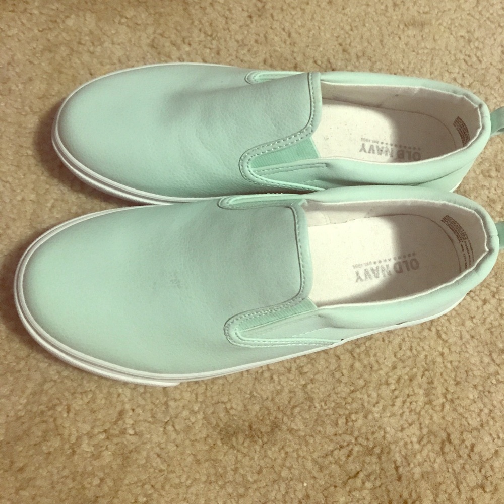 Old navy shoes