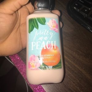 BBW body lotion (pretty as a peach 🍑)