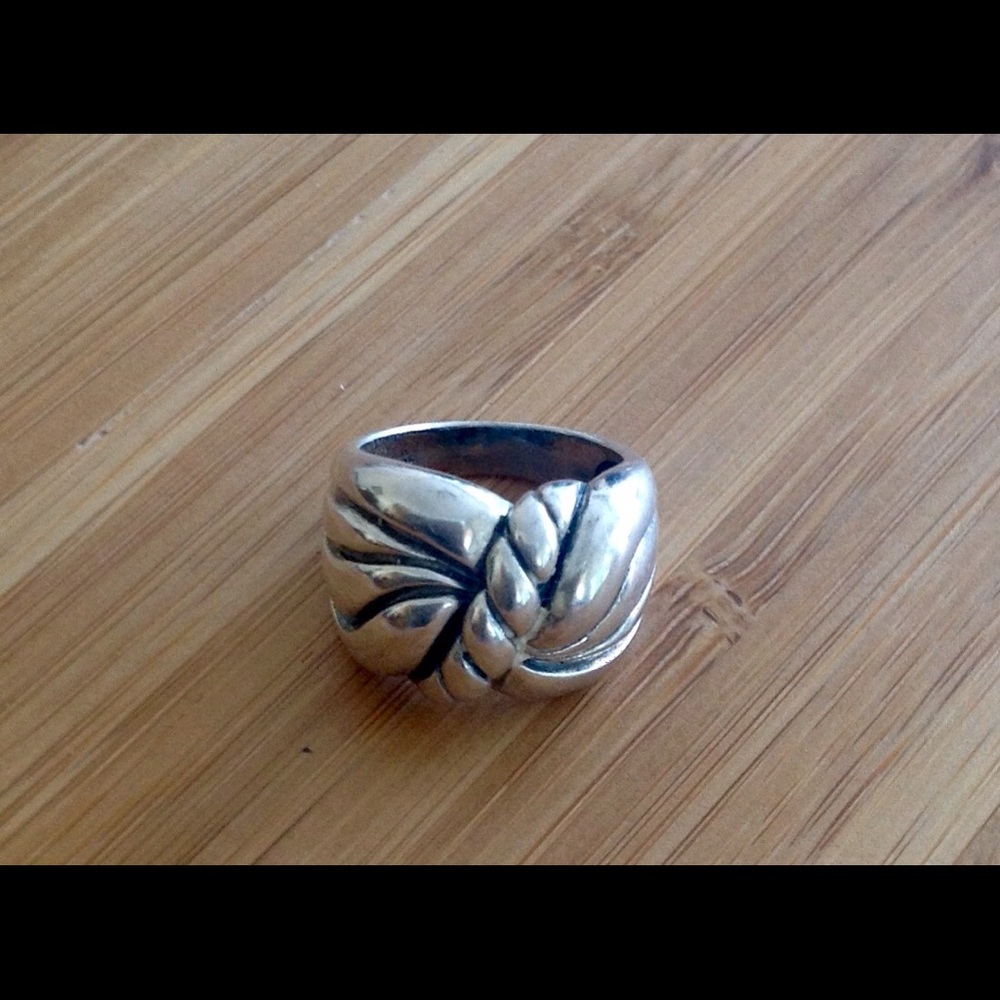 Vintage Size 7 Heavy Sterling Ring.