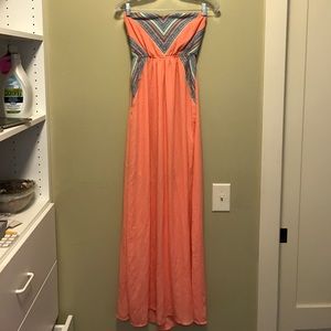 Adorable summer maxi dress!