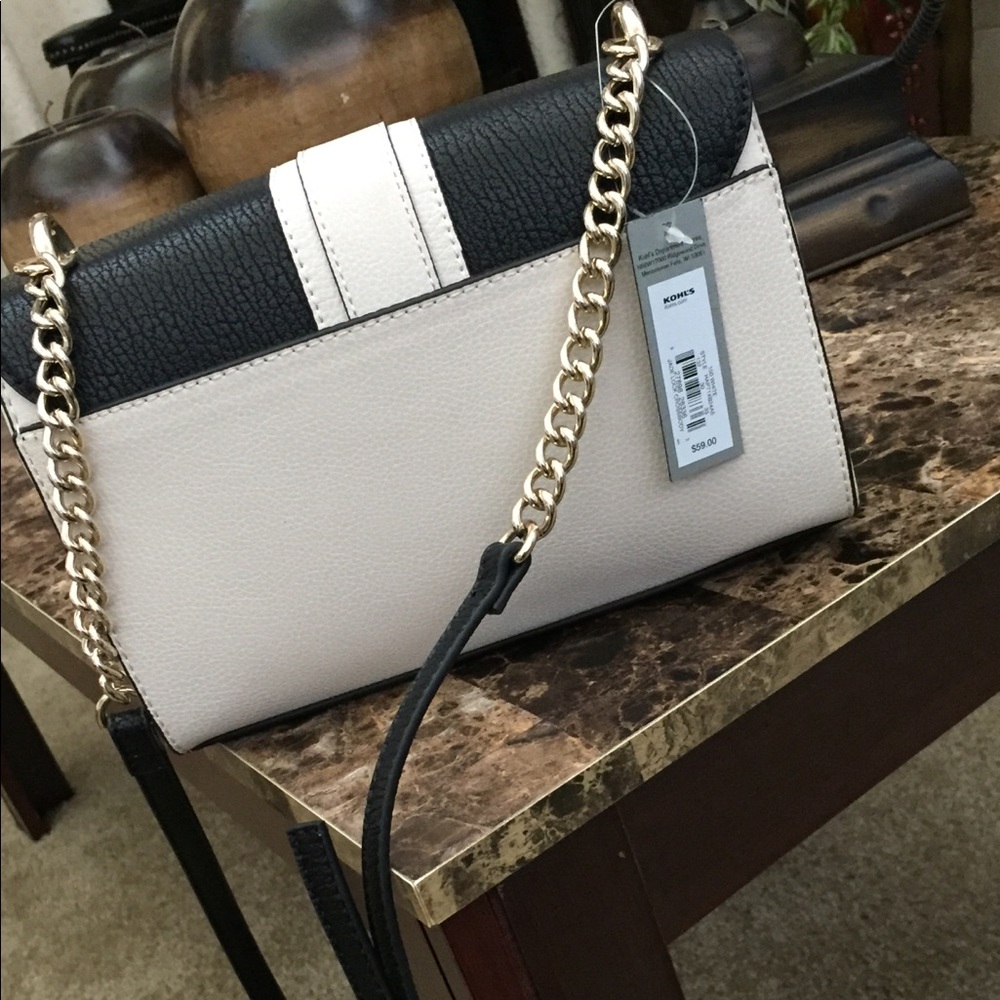 Brand new purse