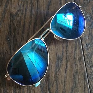 Aviator sunglasses
