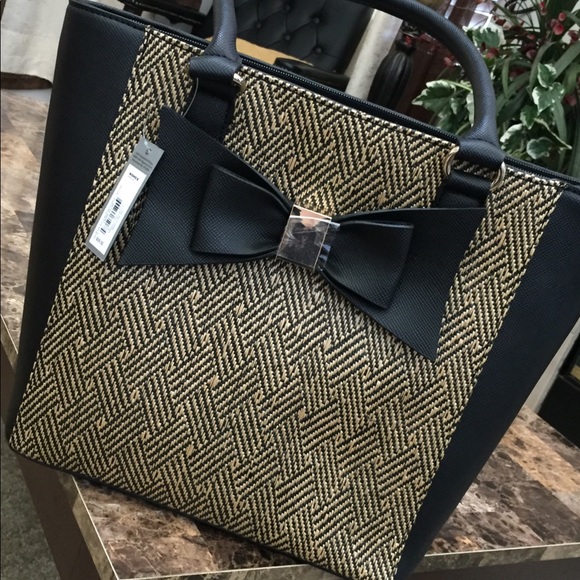 Purse - Picture 3 of 3