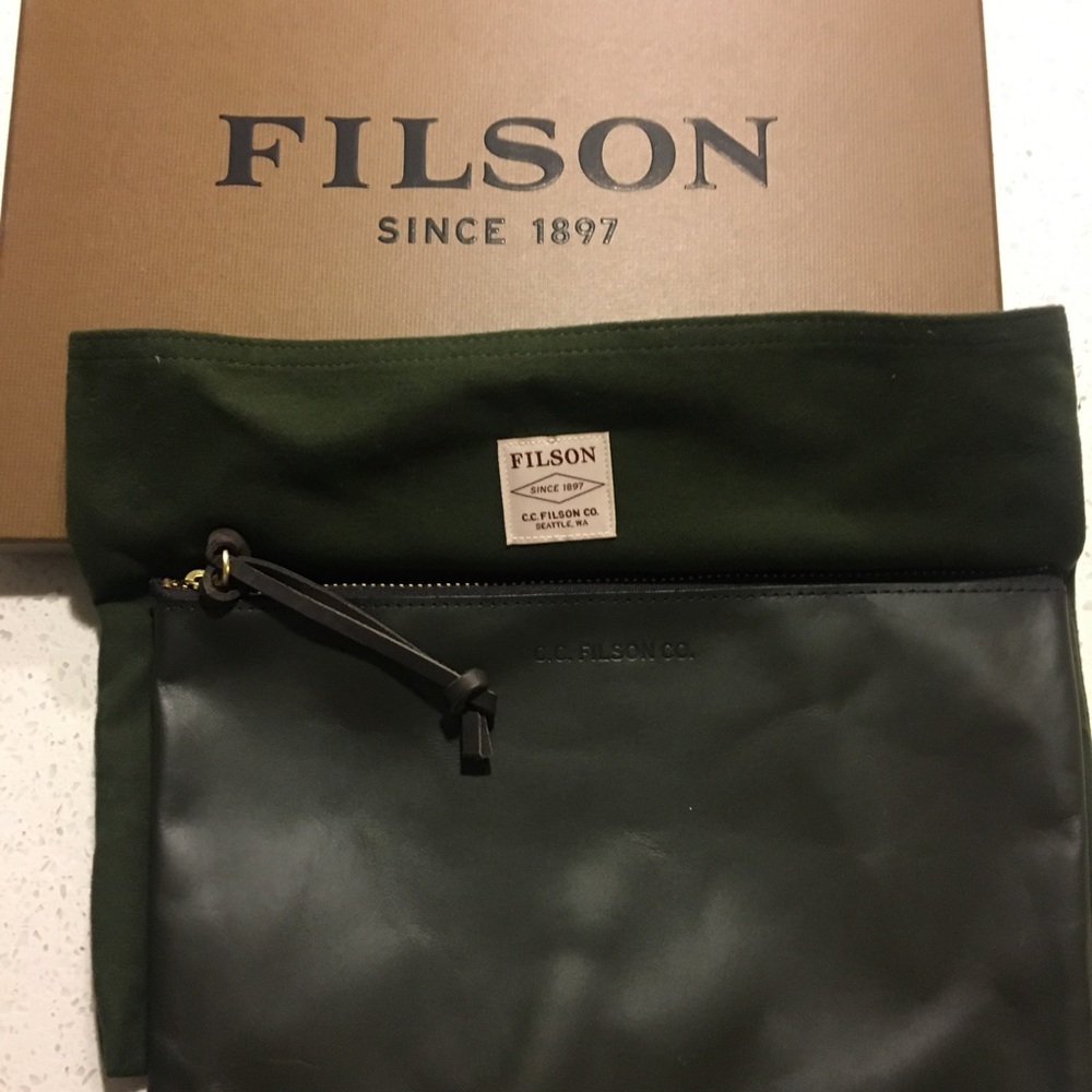 Filson- Large Leather Pouch