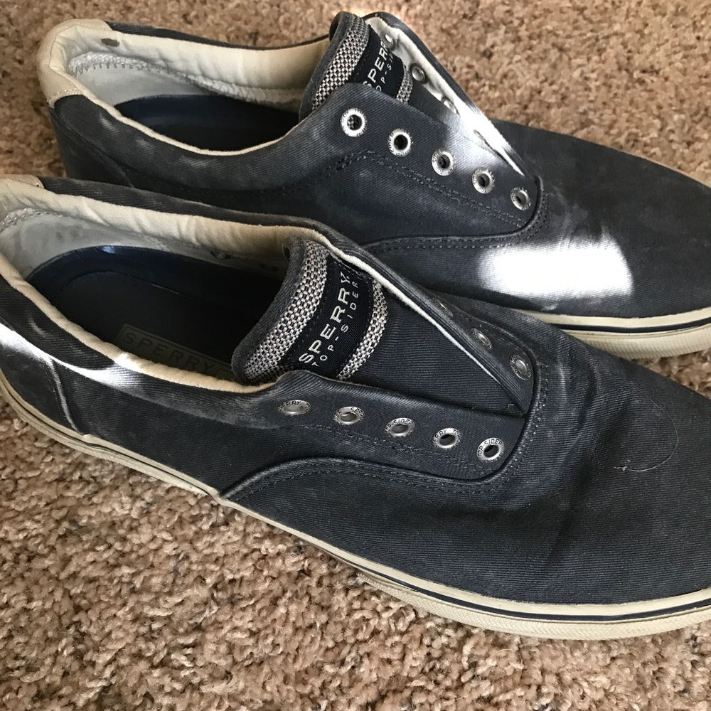 Sperry halyard slip on shoes