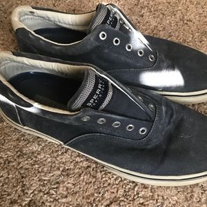 Sperry halyard slip on shoes